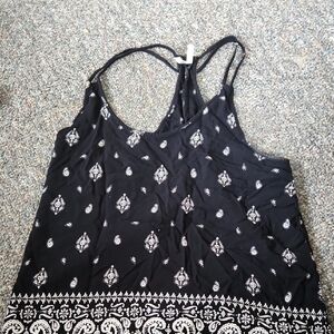 Black and White Patterned Women's Top